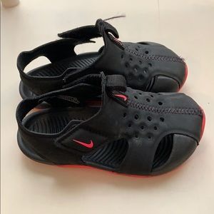 Nike toddler sandals